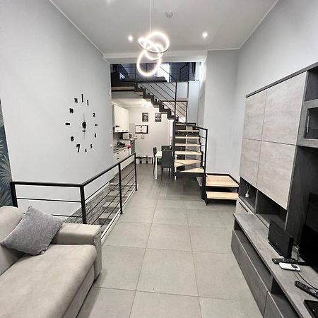 Modern Loft Center Of Turin + Jacuzzi 30M Metro Collegno Exterior foto