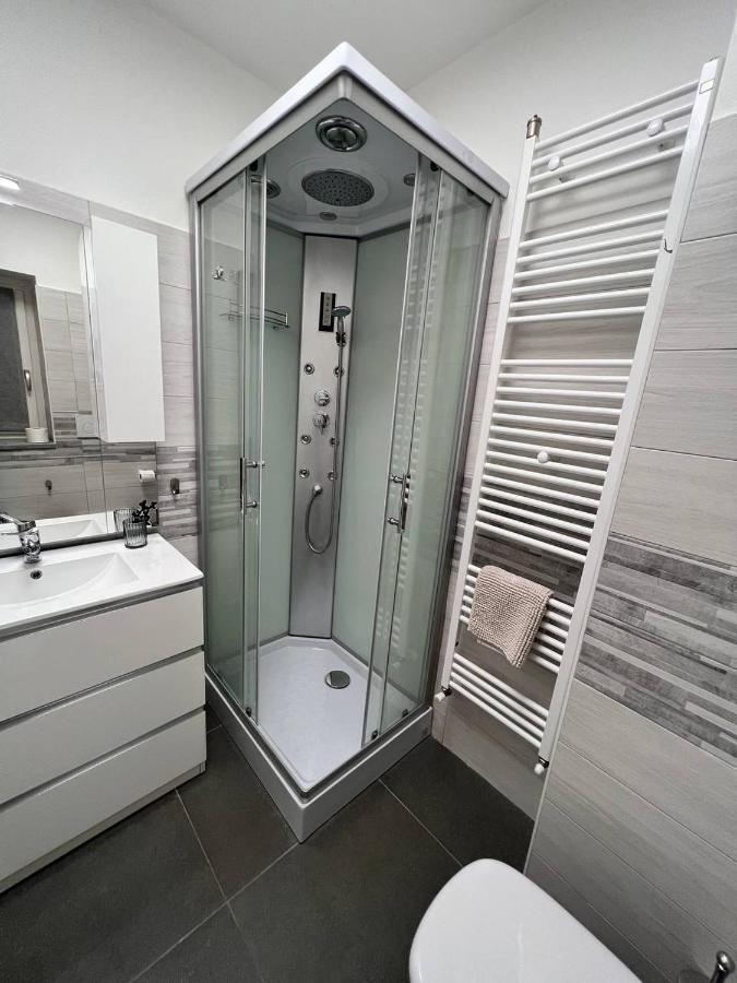 Modern Loft Center Of Turin + Jacuzzi 30M Metro Collegno Exterior foto