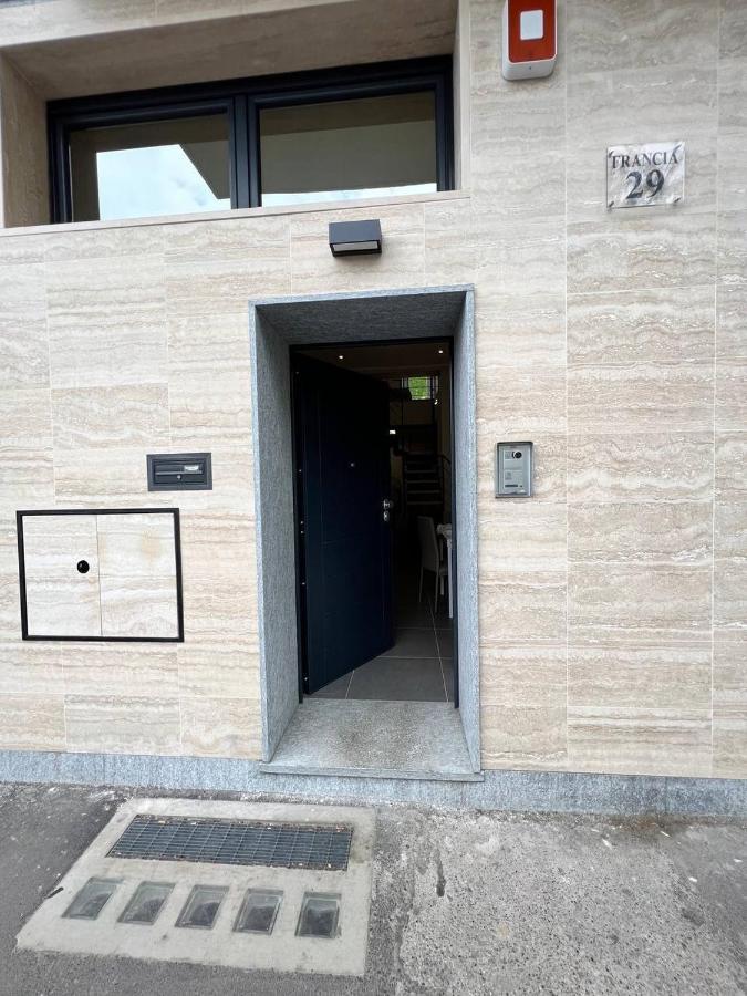 Modern Loft Center Of Turin + Jacuzzi 30M Metro Collegno Exterior foto