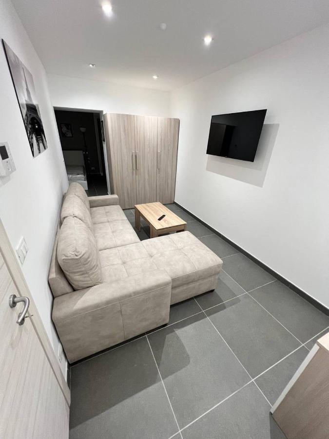 Modern Loft Center Of Turin + Jacuzzi 30M Metro Collegno Exterior foto